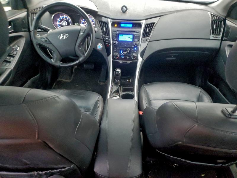 Photo 8 from auction – 2012 HYUNDAI SONATA SE with VIN 5NPEC4AB1CH350782