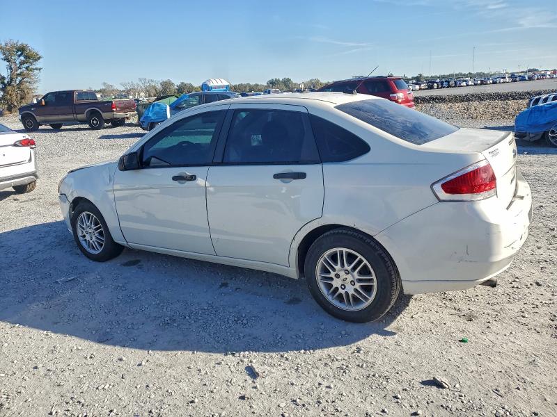 Photo 2 from auction – 2011 FORD FOCUS SE with VIN 1FAHP3FN8BW105264