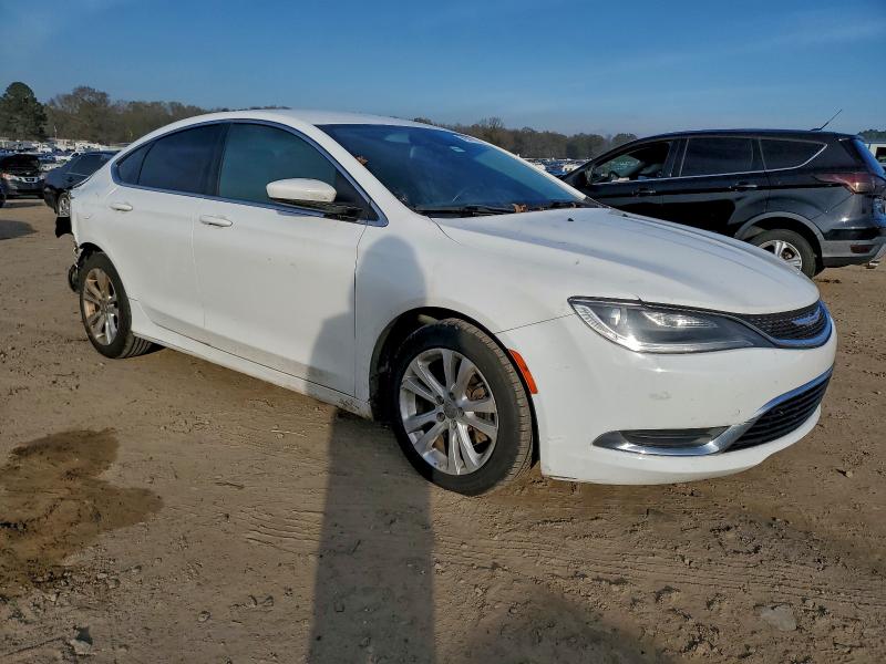 Photo 4 from auction – 2015 CHRYSLER 200 LIMITE with VIN 1C3CCCAB0FN611880