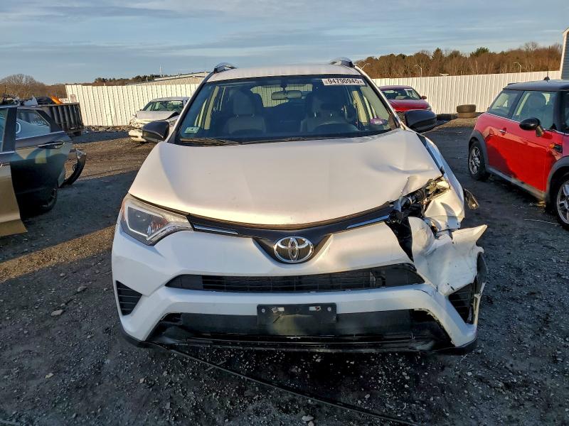 Photo 5 from auction – 2016 TOYOTA RAV4 LE with VIN JTMBFREV3GD197085