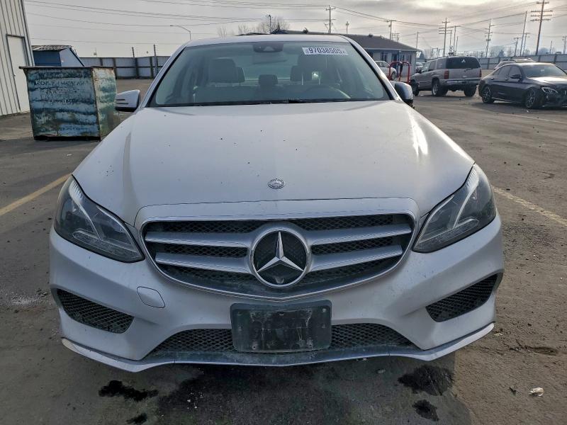Photo 5 from auction – 2015 MERCEDES-BENZ E 350 4MAT with VIN WDDHF8JB1FB165168