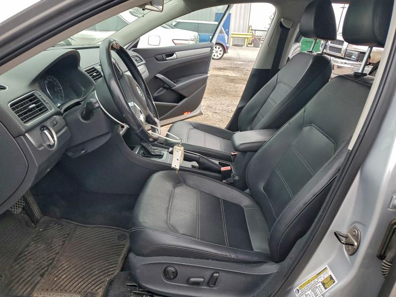 Photo 7 from auction – 2014 VOLKSWAGEN PASSAT S with VIN 1VWAT7A33EC111187