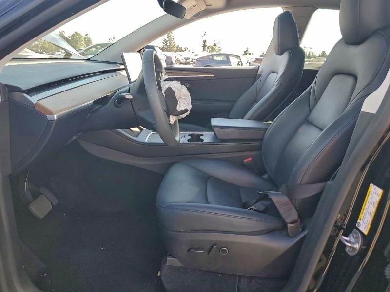 Photo 7 from auction – 2025 TESLA MODEL Y with VIN 7SAYGDED9SF270787