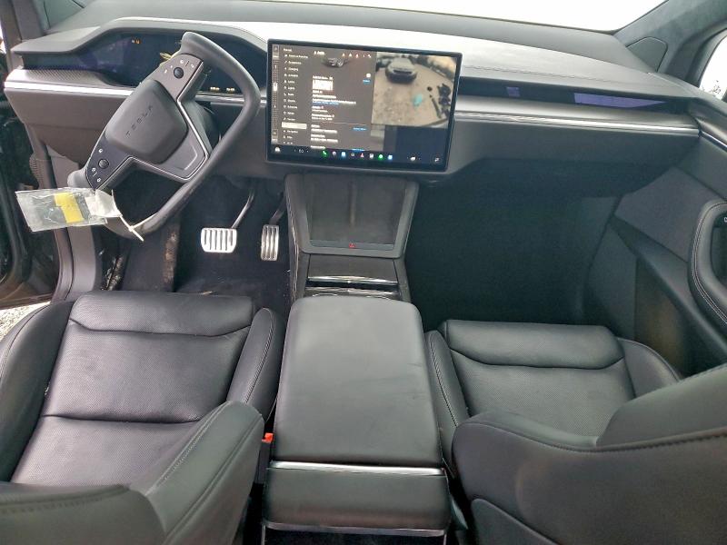 Photo 8 from auction – 2022 TESLA MODEL X with VIN 7SAXCBE62NF333195