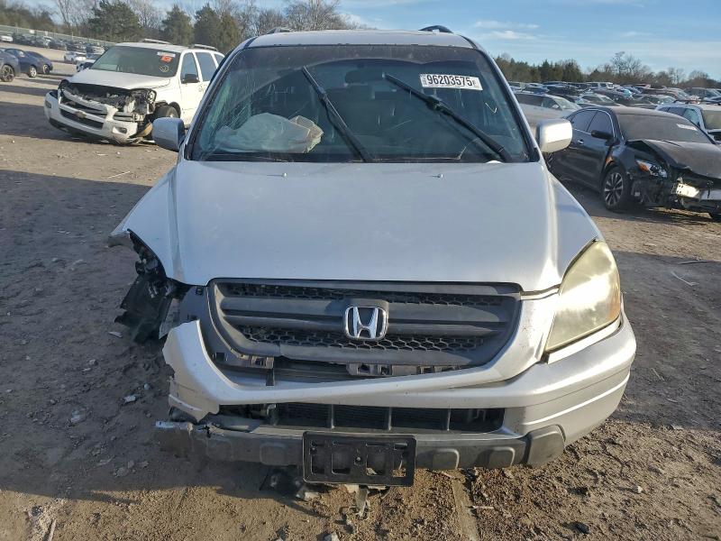Photo 5 from auction – 2005 HONDA PILOT EXL with VIN 5FNYF185X5B009708