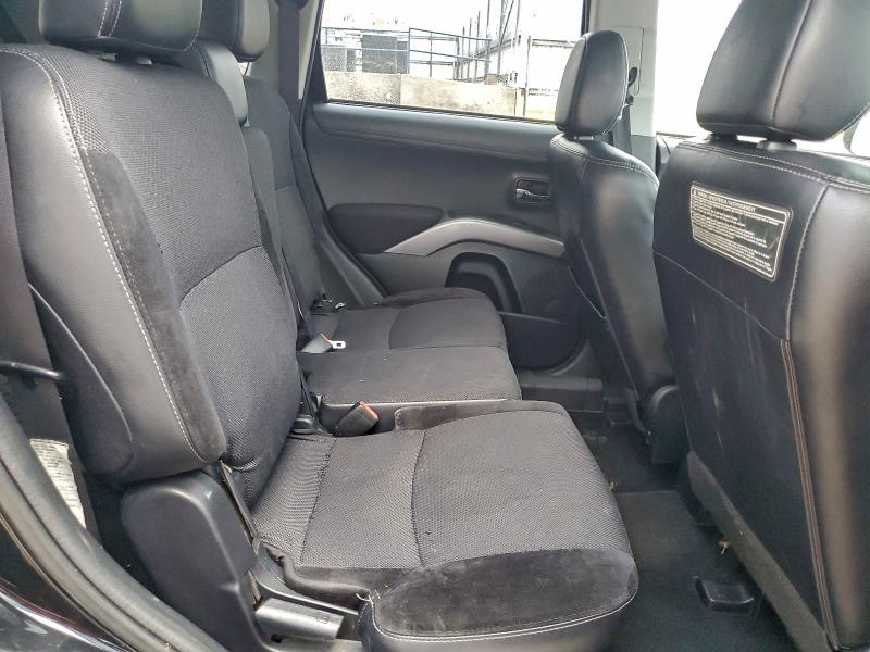 Photo 11 from auction – 2012 MITSUBISHI OUTLANDER with VIN JA4JT3AW7CU029602