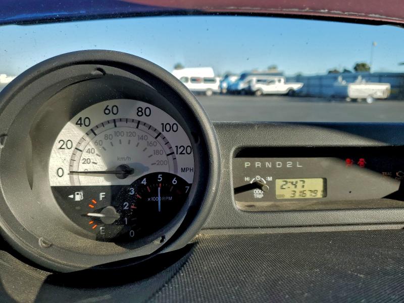 Photo 9 from auction – 2005 SCION XB with VIN JTLKT324X50217066