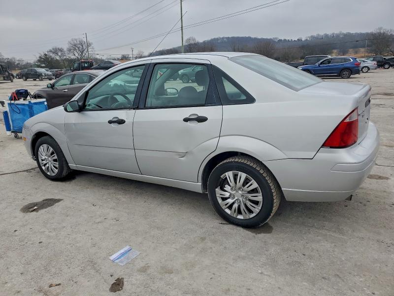 Photo 2 from auction – 2005 FORD FOCUS ZX4 with VIN 1FAFP34N95W293128