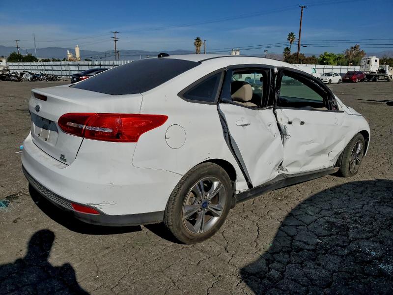 Photo 3 from auction – 2016 FORD FOCUS SE with VIN 1FADP3FE9GL331997