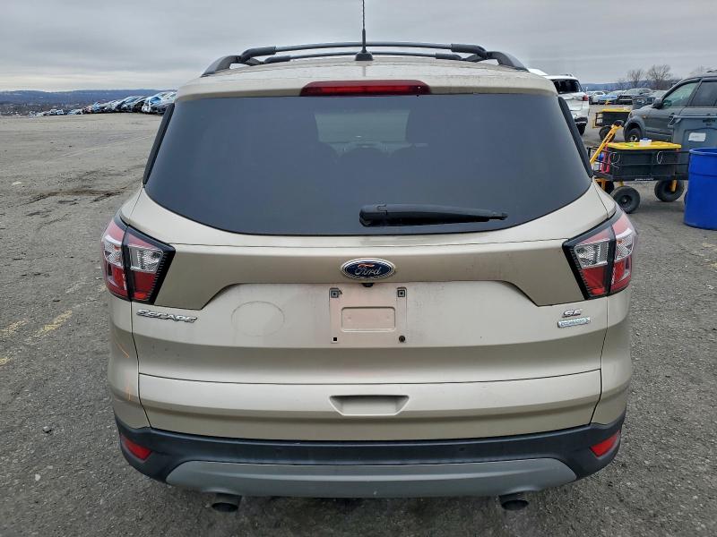 Photo 6 from auction – 2017 FORD ESCAPE SE with VIN 1FMCU0GDXHUD71659