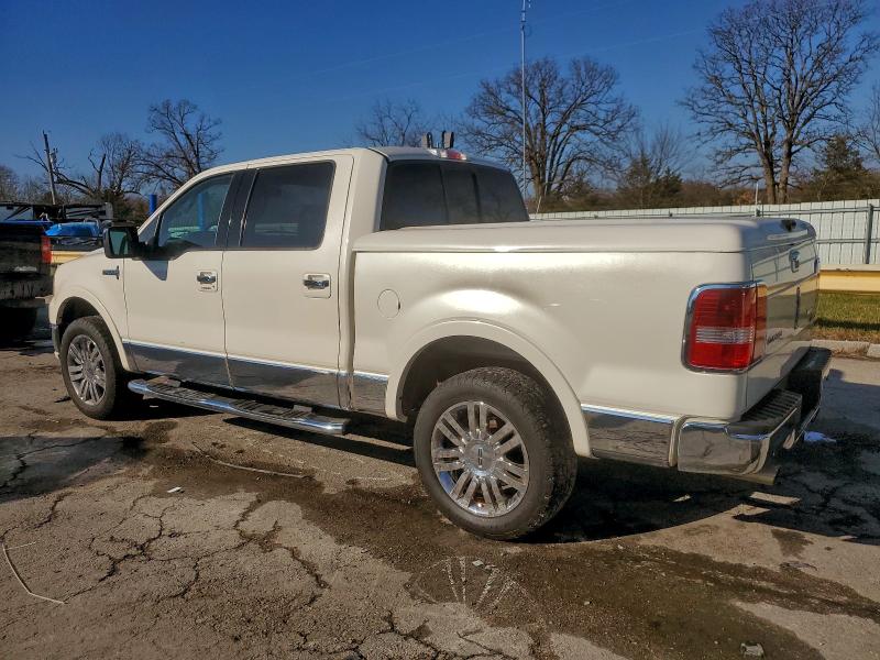 Photo 2 from auction – 2007 LINCOLN MARK LT with VIN 5LTPW185X7FJ08018