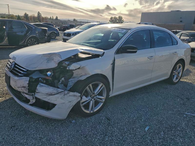 Photo 1 from auction – 2015 VOLKSWAGEN PASSAT SE with VIN 1VWBT7A33FC014478