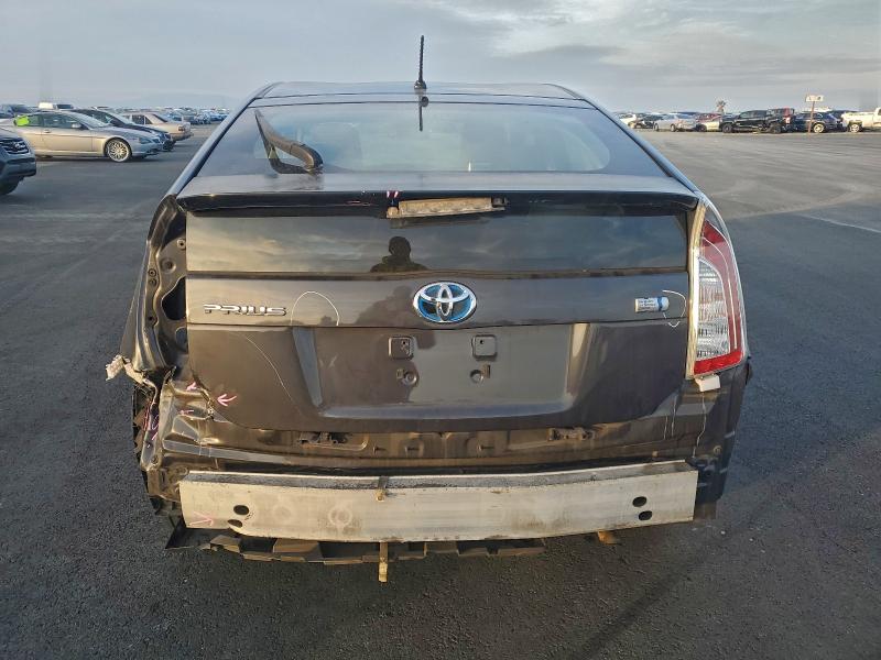 Photo 6 from auction – 2013 TOYOTA PRIUS with VIN JTDKN3DU8D1683381