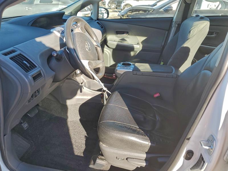 Photo 7 from auction – 2014 TOYOTA PRIUS V with VIN JTDZN3EUXE3363501
