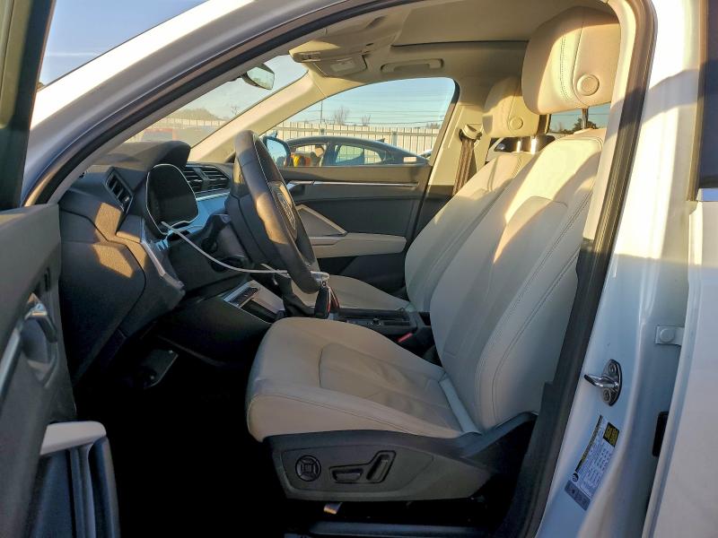 Photo 7 from auction – 2022 AUDI Q3 PREMIUM with VIN WA1AUCF32N1005840