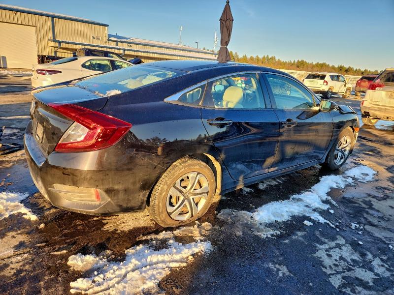 Photo 3 from auction – 2017 HONDA CIVIC LX with VIN 19XFC2F55HE210922