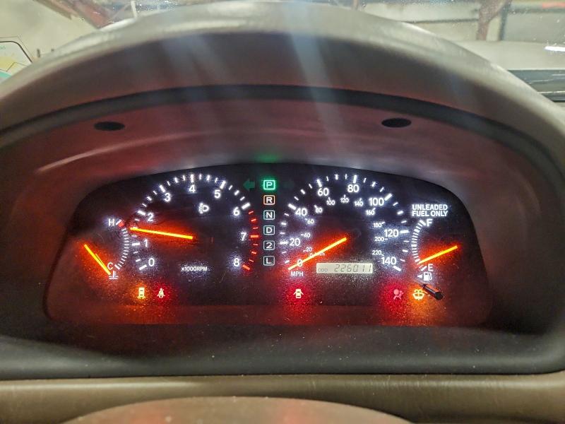 Zdjęcie 9 z aukcji – 2001 LEXUS ES 300 z VIN JT8BF28G210303740