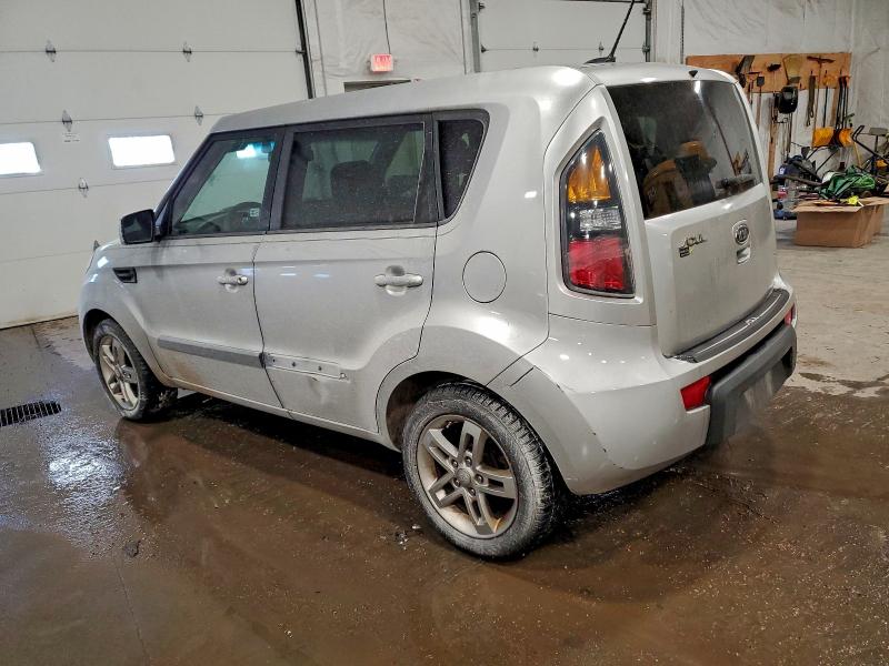 Photo 2 from auction – 2011 KIA SOUL + with VIN KNDJT2A27B7287144