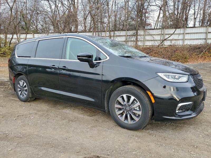 Photo 4 from auction – 2024 CHRYSLER PACIFICA H with VIN 2C4RC1S75RR150378