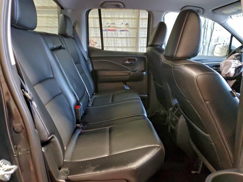 Photo 10 from auction – 2017 HONDA RIDGELINE with VIN 5FPYK3F65HB033624