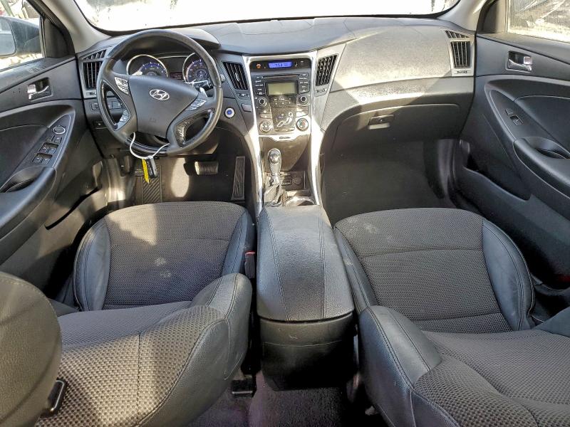 Photo 8 from auction – 2012 HYUNDAI SONATA SE with VIN 5NPEC4AC0CH476298
