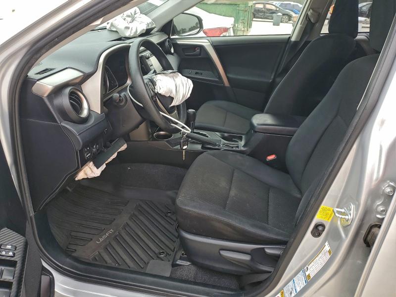 Photo 7 from auction – 2015 TOYOTA RAV4 LE with VIN JTMBFREV4FD100426
