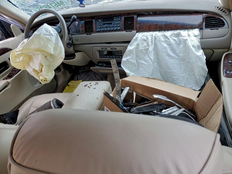 Photo 8 from auction – 2000 LINCOLN TOWN CAR E with VIN 1LNHM81W2YY923825