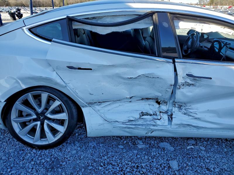Photo 10 from auction – 2019 TESLA MODEL 3 with VIN 5YJ3E1EB2KF454138