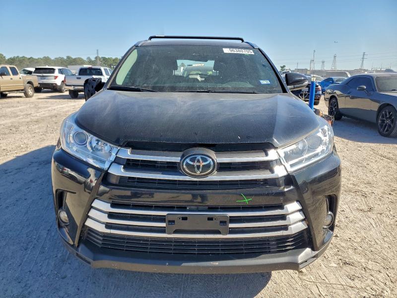 Photo 5 from auction – 2019 TOYOTA HIGHLANDER with VIN 5TDKZRFH7KS569539