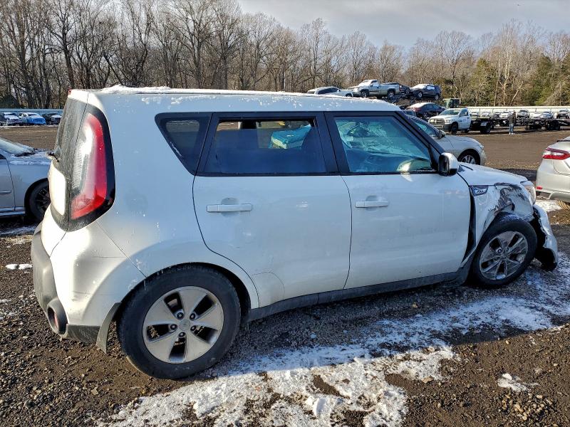 Photo 3 from auction – 2015 KIA SOUL with VIN KNDJN2A22F7791035