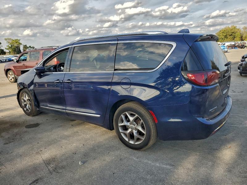 Photo 2 from auction – 2019 CHRYSLER PACIFICA T with VIN 2C4RC1BG3KR561770