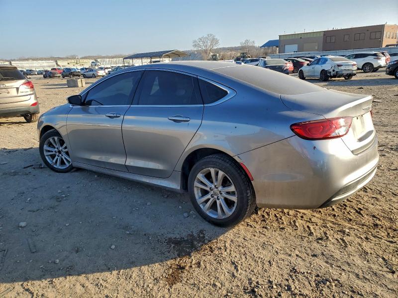 Photo 2 from auction – 2015 CHRYSLER 200 LIMITE with VIN 1C3CCCAB3FN733228