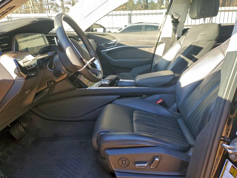 Photo 7 from auction – 2019 AUDI E-TRON PRE with VIN WA1VAAGE3KB021632