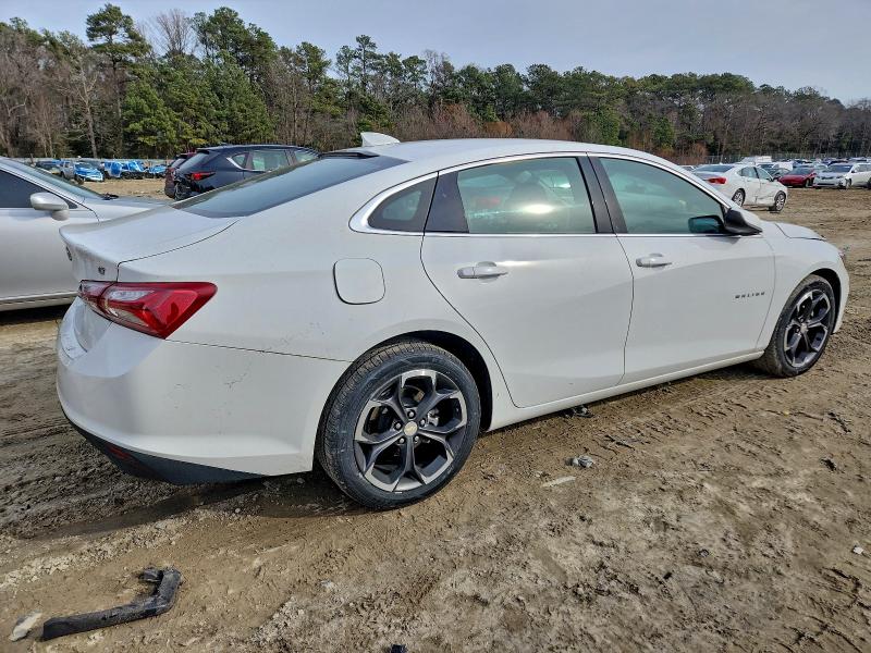 Photo 3 from auction – 2022 CHEVROLET MALIBU LT with VIN 1G1ZD5ST4NF156992