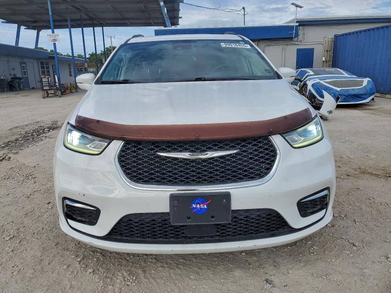 Photo 5 from auction – 2021 CHRYSLER PACIFICA T with VIN 2C4RC1FG5MR504791