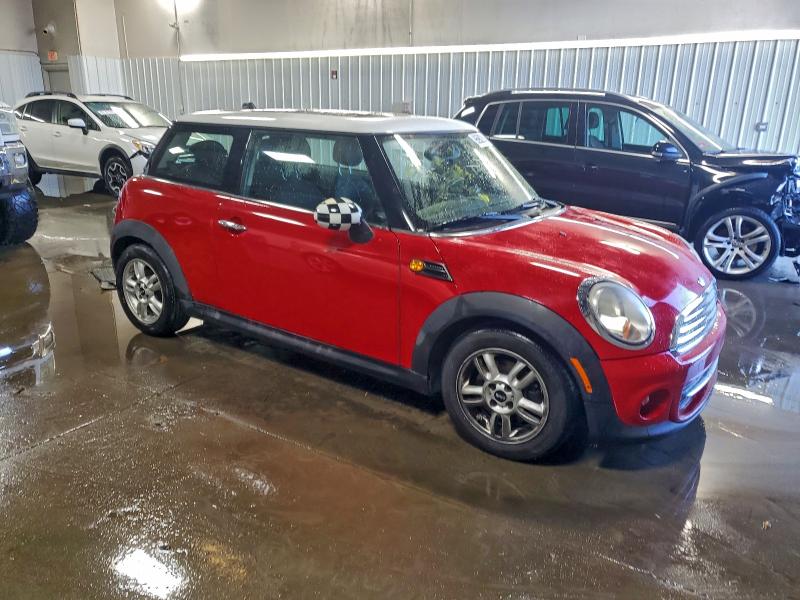 Photo 4 from auction – 2011 MINI COOPER with VIN WMWSU3C50BT099861