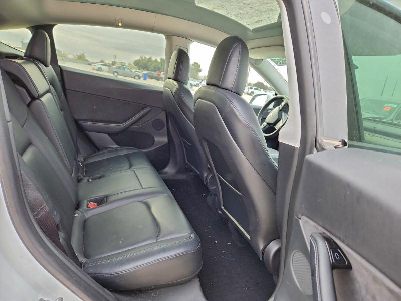 Photo 10 from auction – 2021 TESLA MODEL Y with VIN 5YJYGDEE0MF108166