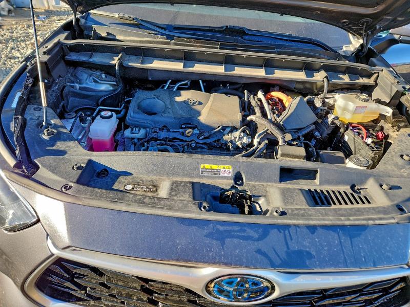 Photo 12 from auction – 2022 TOYOTA HIGHLANDER with VIN 5TDBBRCH3NS550791