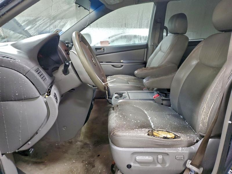 Photo 7 from auction – 2007 TOYOTA SIENNA CE with VIN 5TDZK23C97S075015