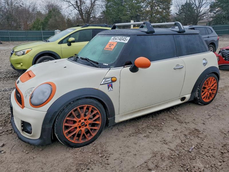 MINI COOPER JOH 2012 with VIN WMWSV9C52CT199834 - Photo from auction