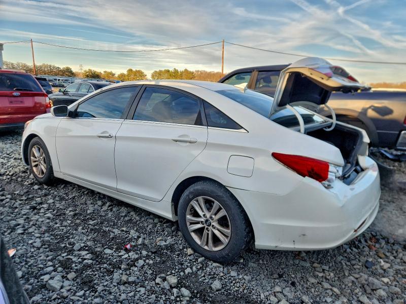 Photo 2 from auction – 2013 HYUNDAI SONATA GLS with VIN 5NPEB4AC8DH774103