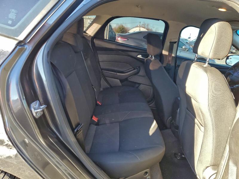 Photo 11 from auction – 2015 FORD FOCUS SE with VIN 1FADP3K21FL370383