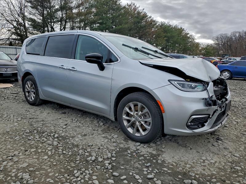 Photo 4 from auction – 2024 CHRYSLER PACIFICA T with VIN 2C4RC3BG3RR185593