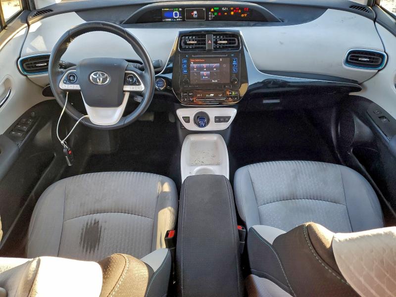 Photo 8 from auction – 2018 TOYOTA PRIUS PRIM with VIN JTDKARFP0J3081578