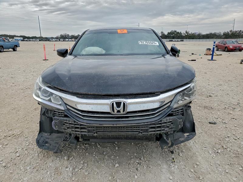Photo 5 from auction – 2016 HONDA ACCORD with VIN 1HGCR2F50GA077734