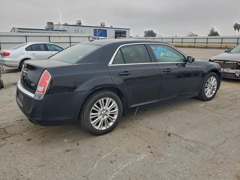 Photo 3 from auction – 2014 CHRYSLER 300 with VIN 2C3CCARG5EH384732