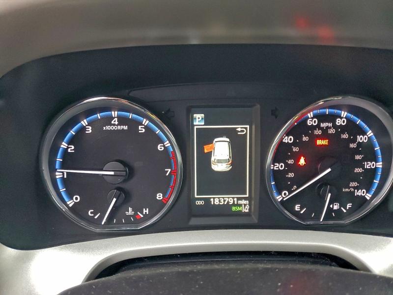 Photo 9 from auction – 2017 TOYOTA RAV4 LIMIT with VIN 2T3DFREV1HW602728