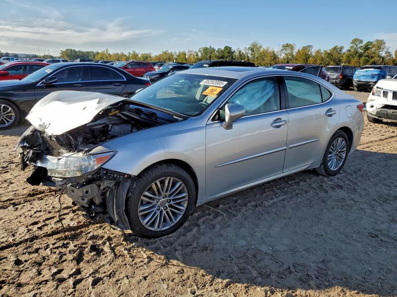 LEXUS ES 350 2014 مع رقم تعريف المركبة JTHBK1GG7E2106144 - صورة من المزاد