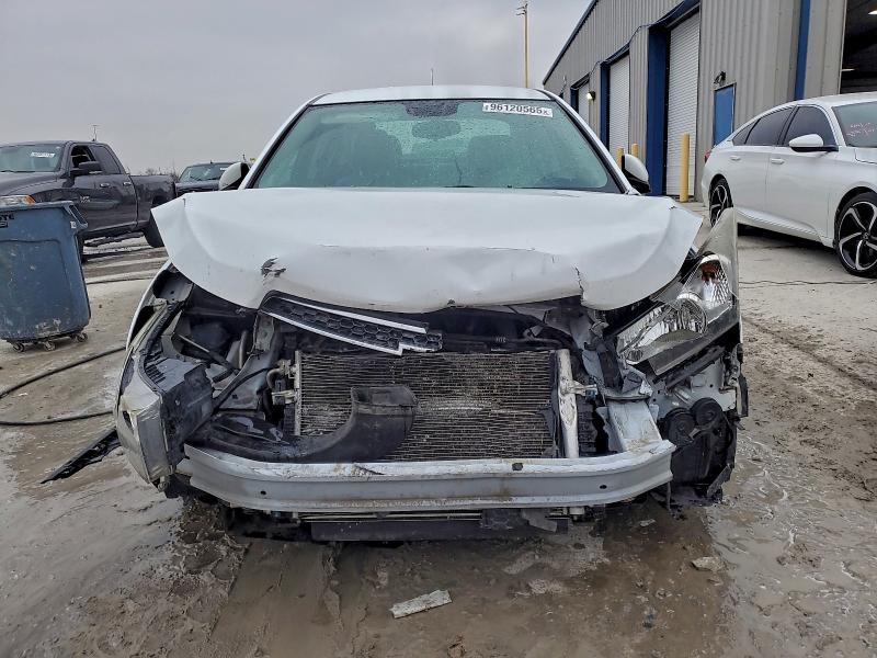 Photo 5 from auction – 2014 CHEVROLET CRUZE LT with VIN 1G1PE5SB7E7398472