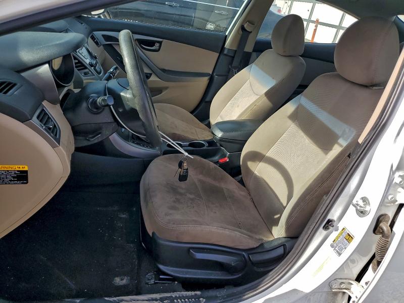Photo 7 from auction – 2016 HYUNDAI ELANTRA with VIN 5NPDH4AE9GH769072